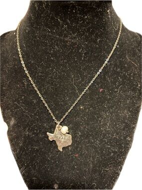 Texas State Pendant Necklace in Silver
